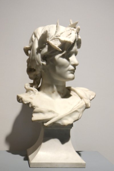 Vittoria by Charles van der Stappen